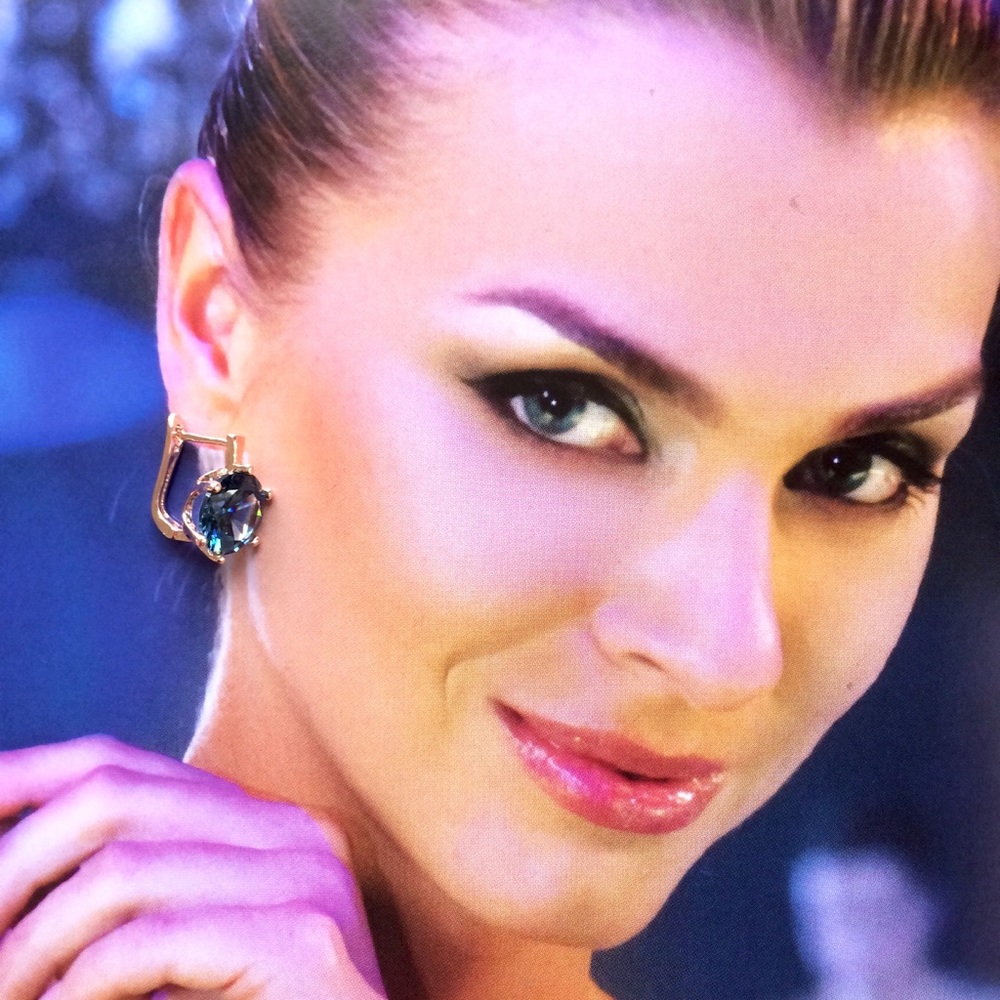 Blue Crystal Drop Earrings.